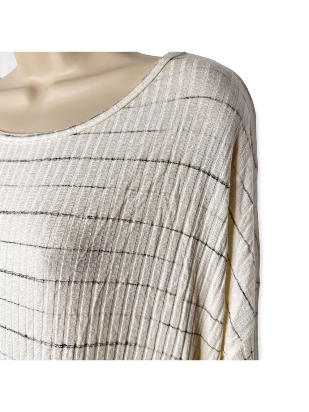 Hummingbird Striped Open Back 3/4 Sleeve Ribbed Top 3XL - Picture 4 of 6